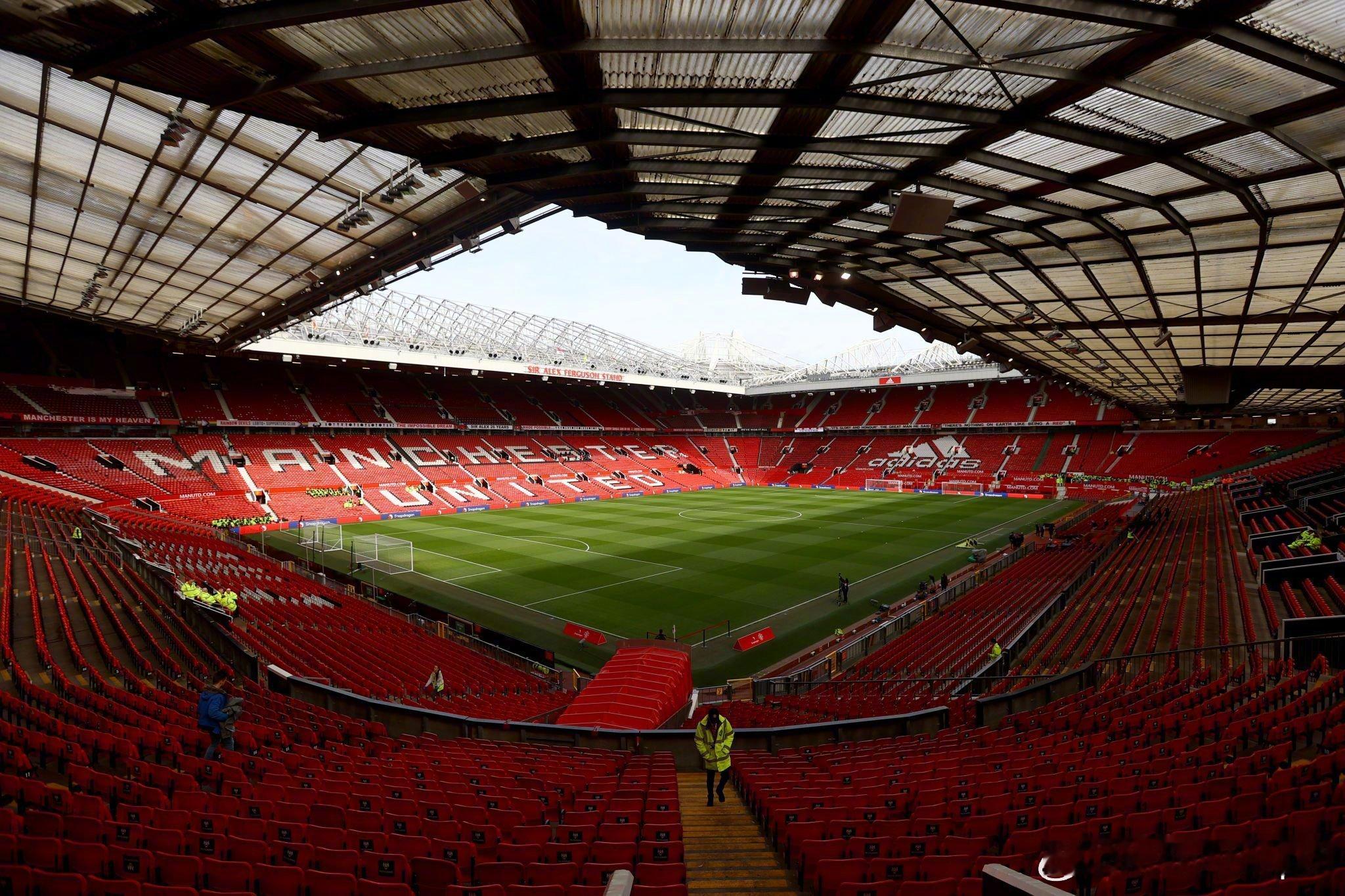 天空体育：就目前而言，即使冬天曼联会有球员参加非洲杯而缺席比赛，曼联预计冬窗不会