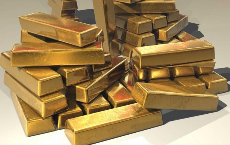   【中国黄金储备仅次于美国】西方专家估计，中国的黄金储备比之前预测的多一倍。
