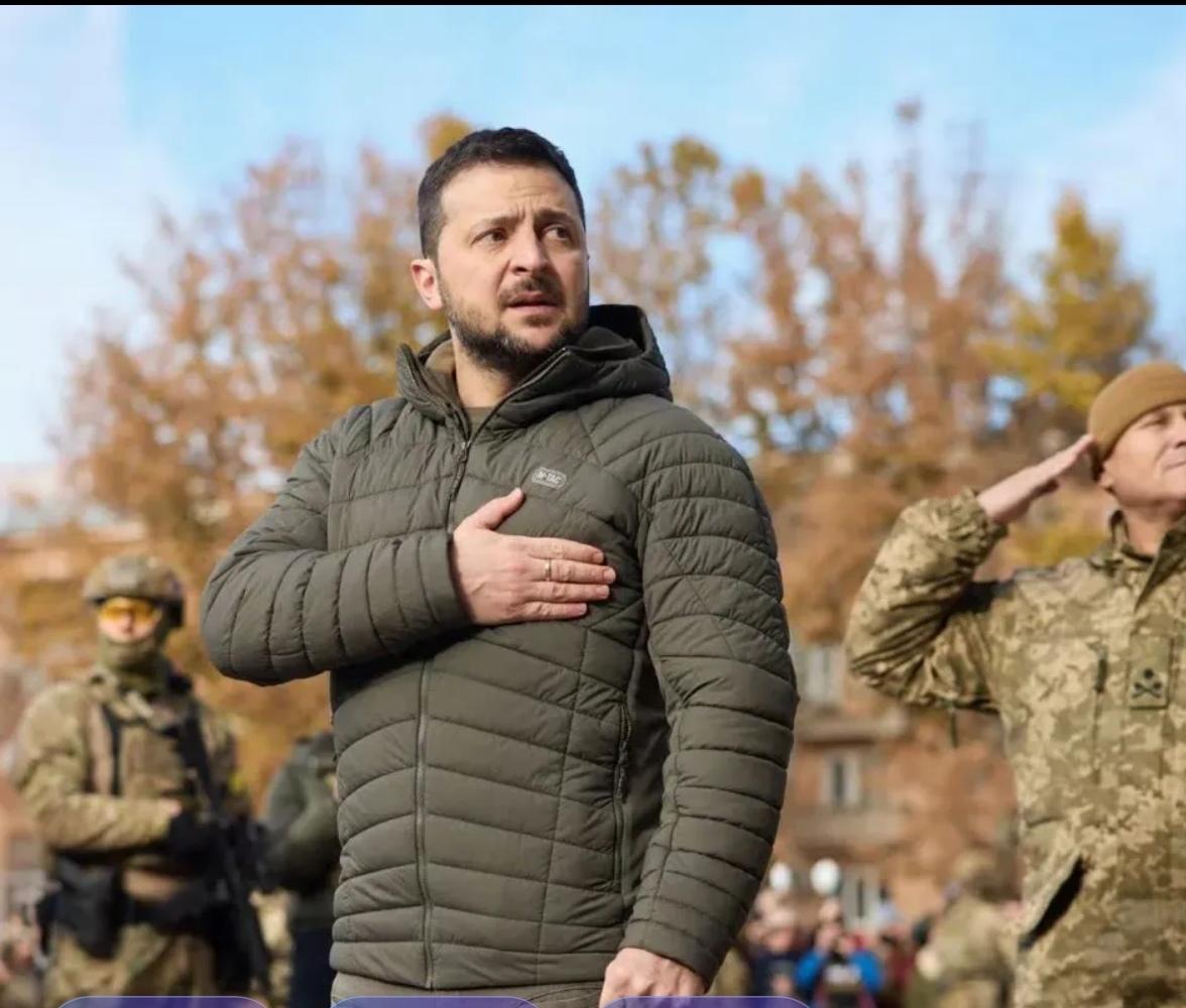 时事微澜
乌克兰的小泽这几年做的还行。泽连斯基总统是演员职业改行，戏演多了道理自