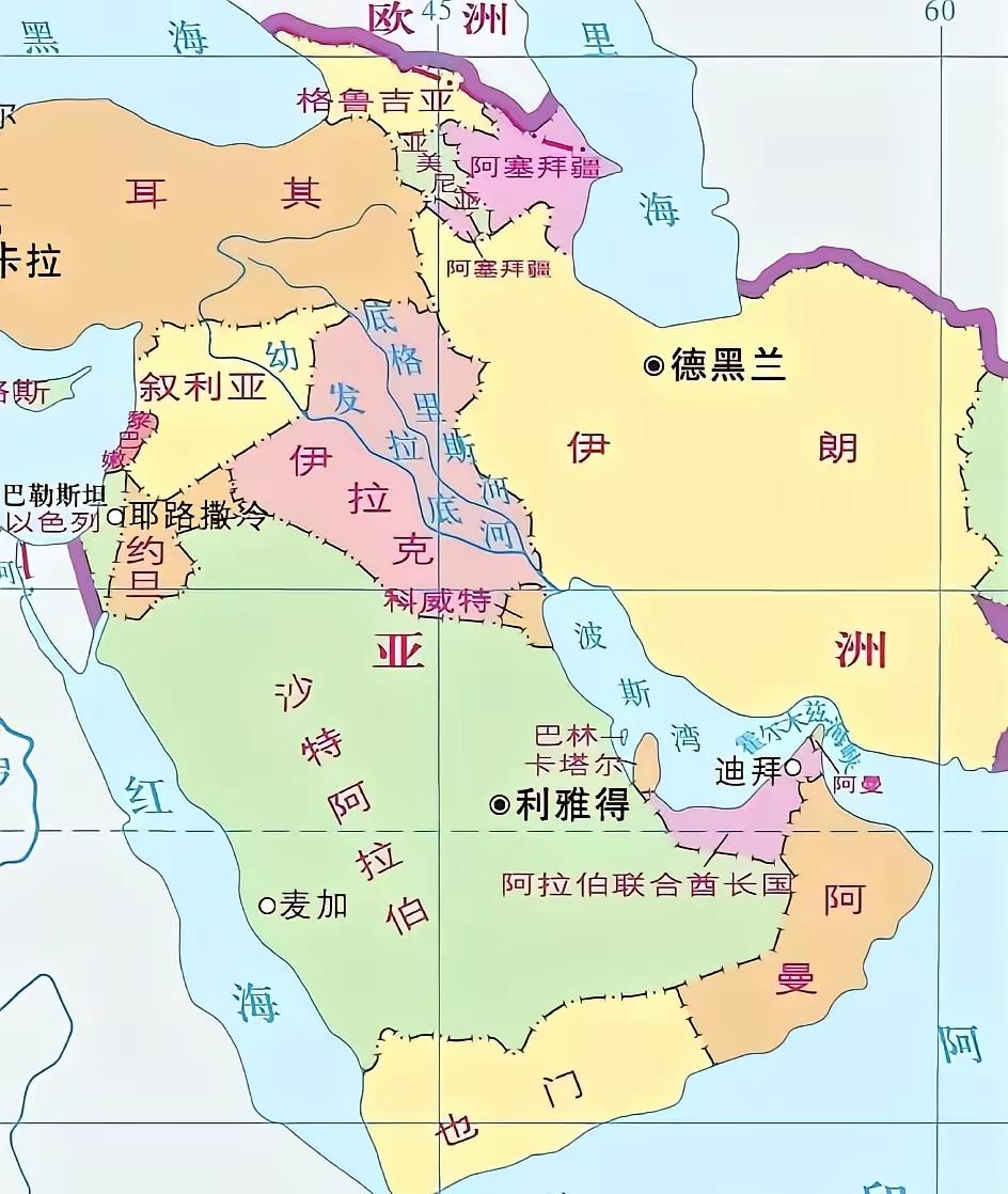 狭长的霍尔木兹海峡为什么这么重要，产油大国的出口，都靠这个海峡运输，伊拉克，科威
