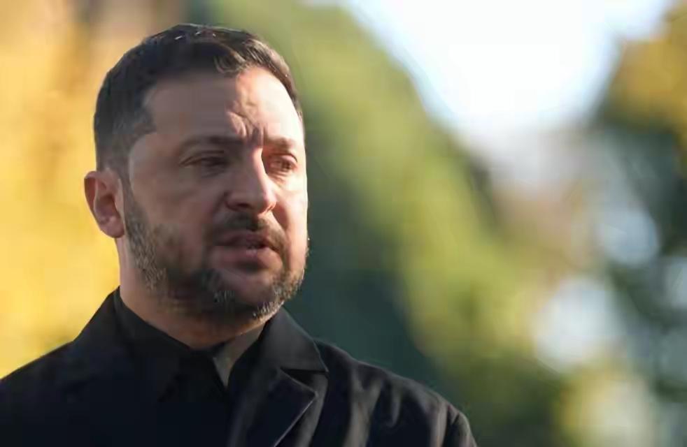 当前俄乌冲突局势的关键走向可归纳为以下几点：

  1. 俄军掌握战略主动权并持