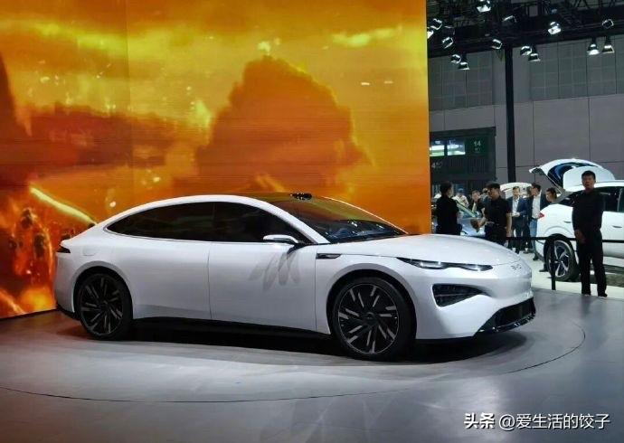 我选比亚迪

朋友问我选理想还是特斯拉，其实这俩根本不是一类车。理想主打家用豪华