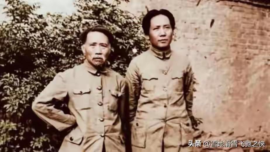 这张照片确实非常珍贵！你知道和毛主席合影人是谁？