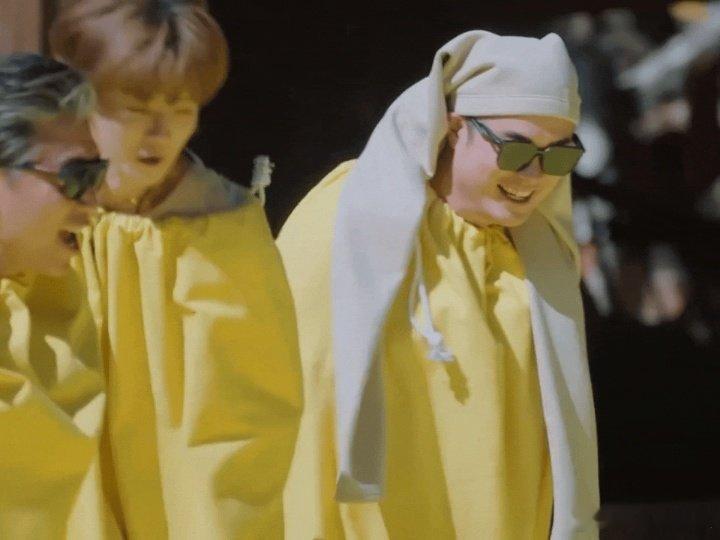 李乃文在五哈终于赢了一次哈哈哈哈哈五旬老将发力了！李乃文靠体力游戏拿下首胜，连赢