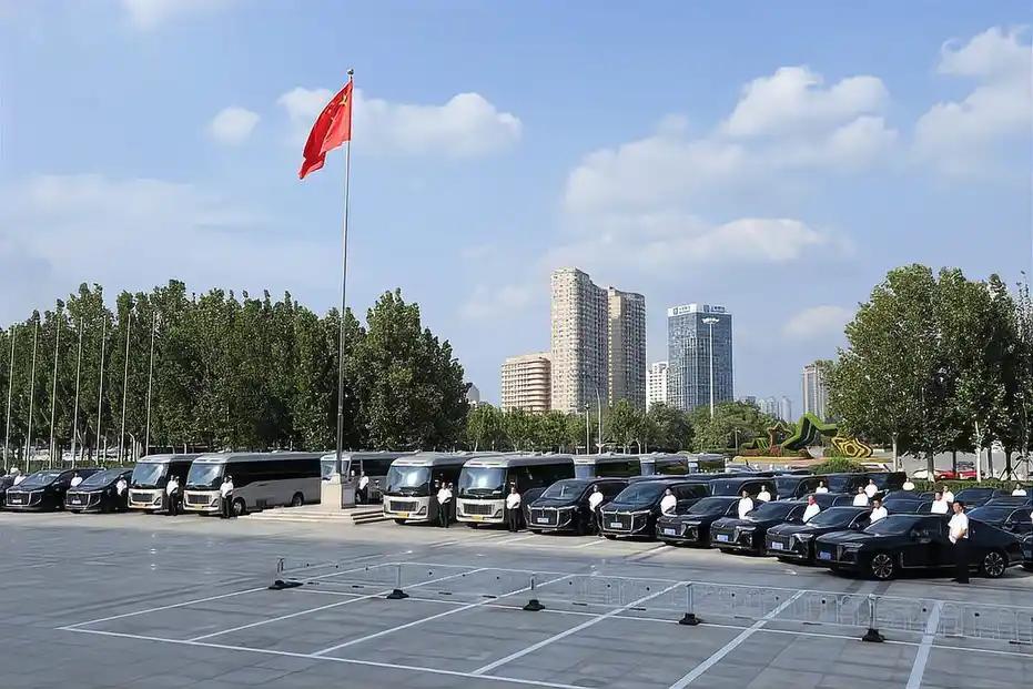 我为你甘心付出、你也没拿我当外人！必须得说几句，为国家出个车，朋友们肯定不差这点
