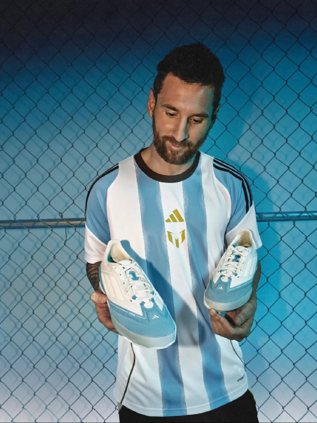 梅西发动态：没有任何地方不能踢足球⚽