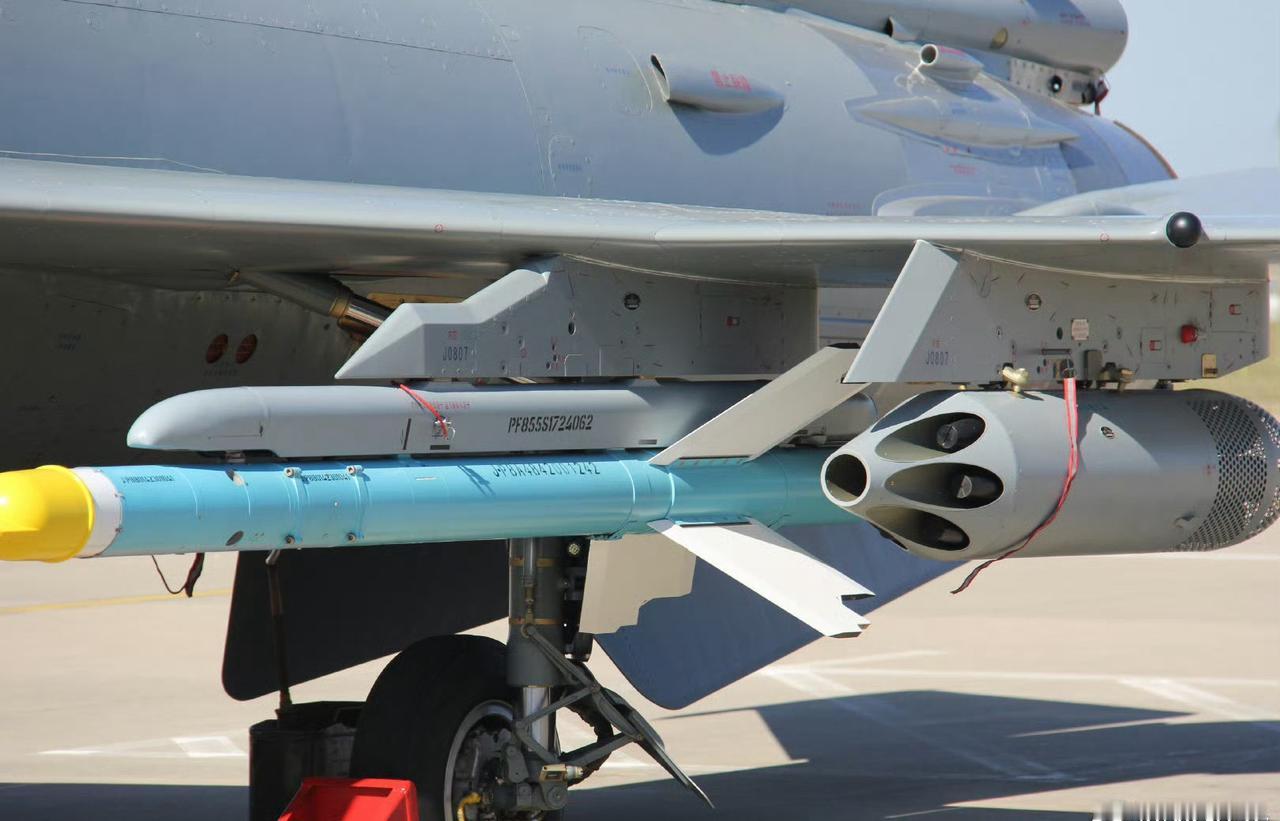 【2025年度大国重器影像盘点之教-9 教练机】微盘点微博十大热门兵器海选 ​​