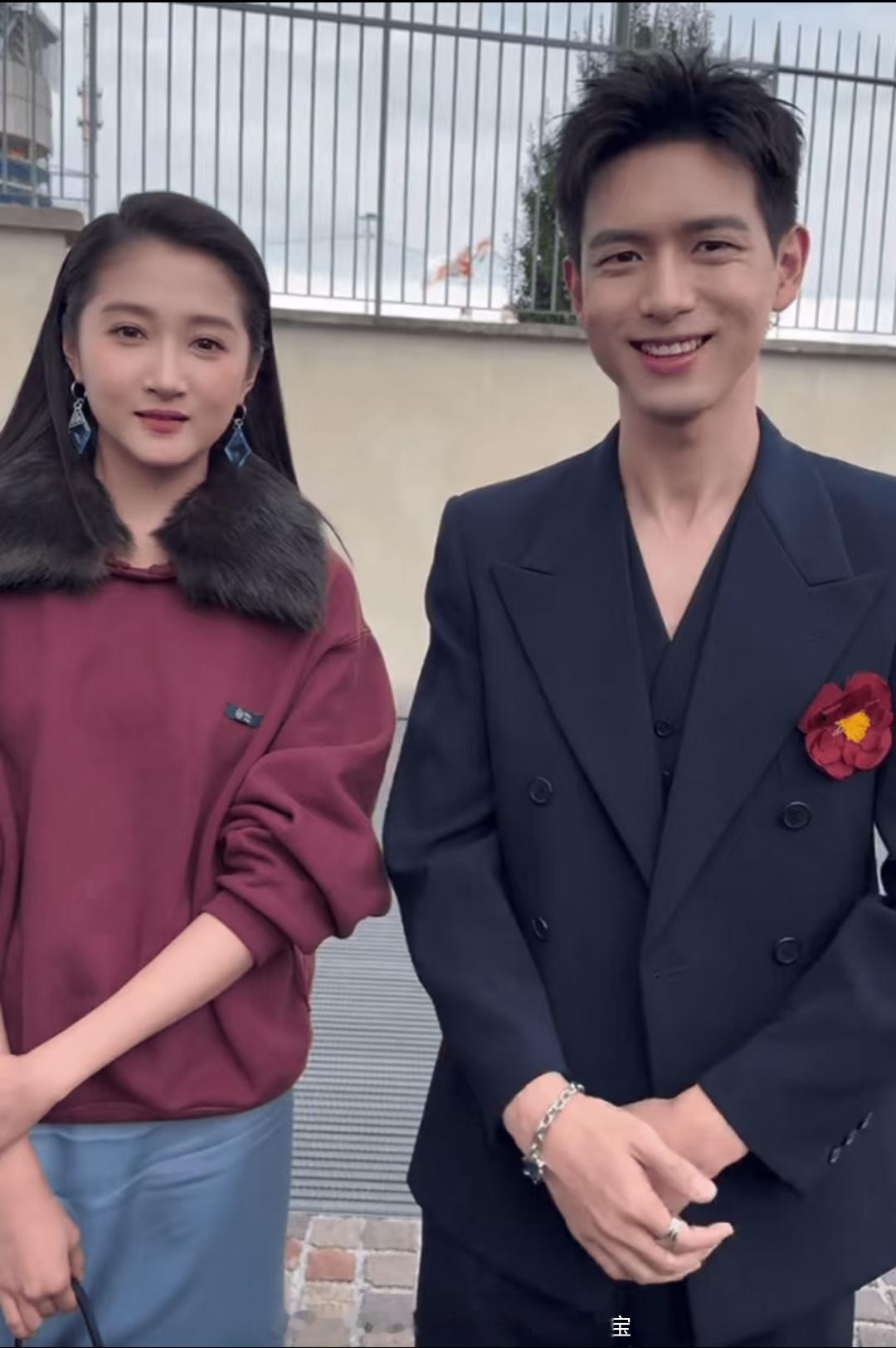 李现关晓彤 霸总和大小姐李现这矜贵霸总范儿，关晓彤这明艳大小姐气场！两人同框的视