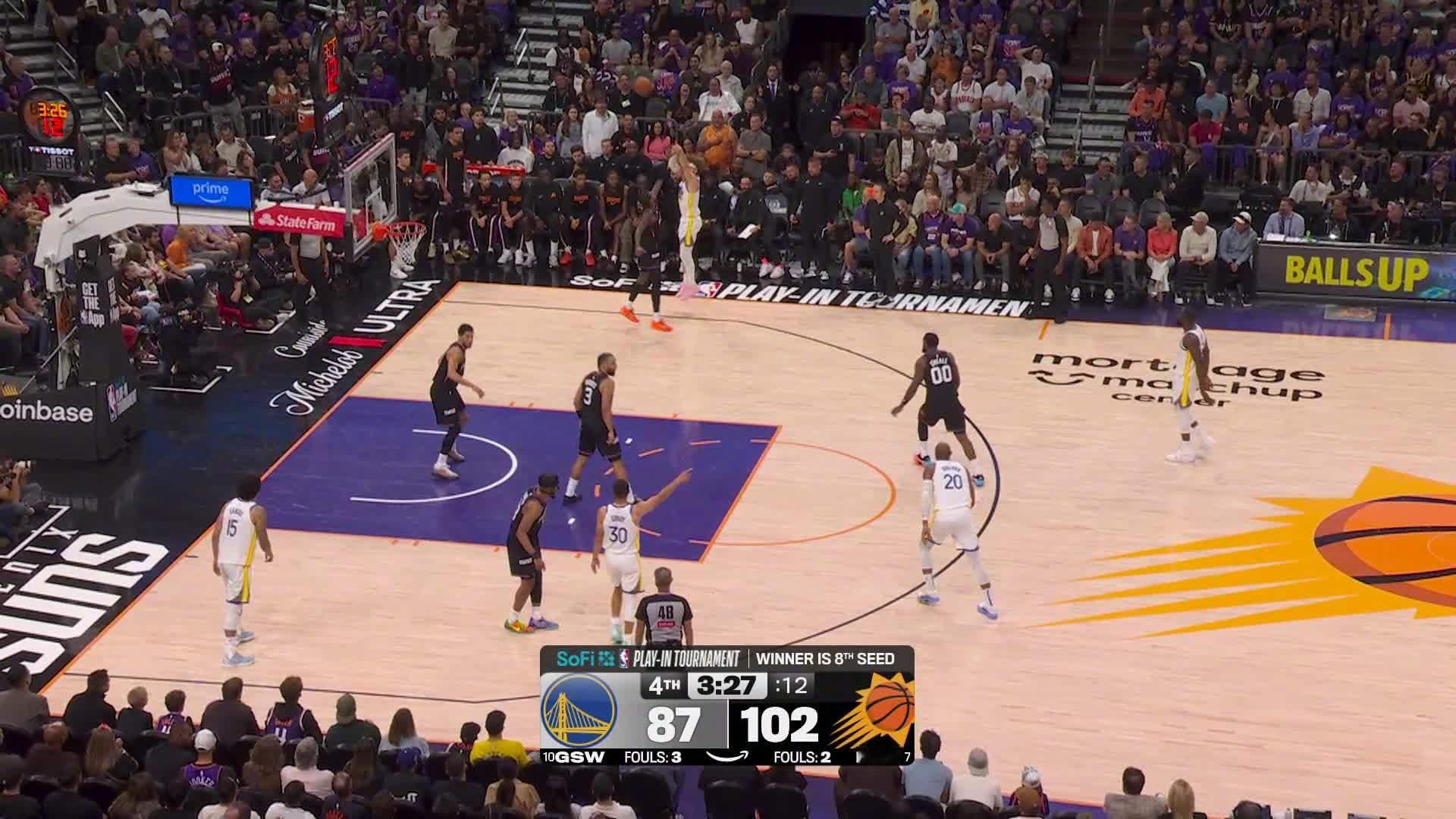 波齐姆斯基三分命中🎯勇士90:102太阳。勇士vs太阳