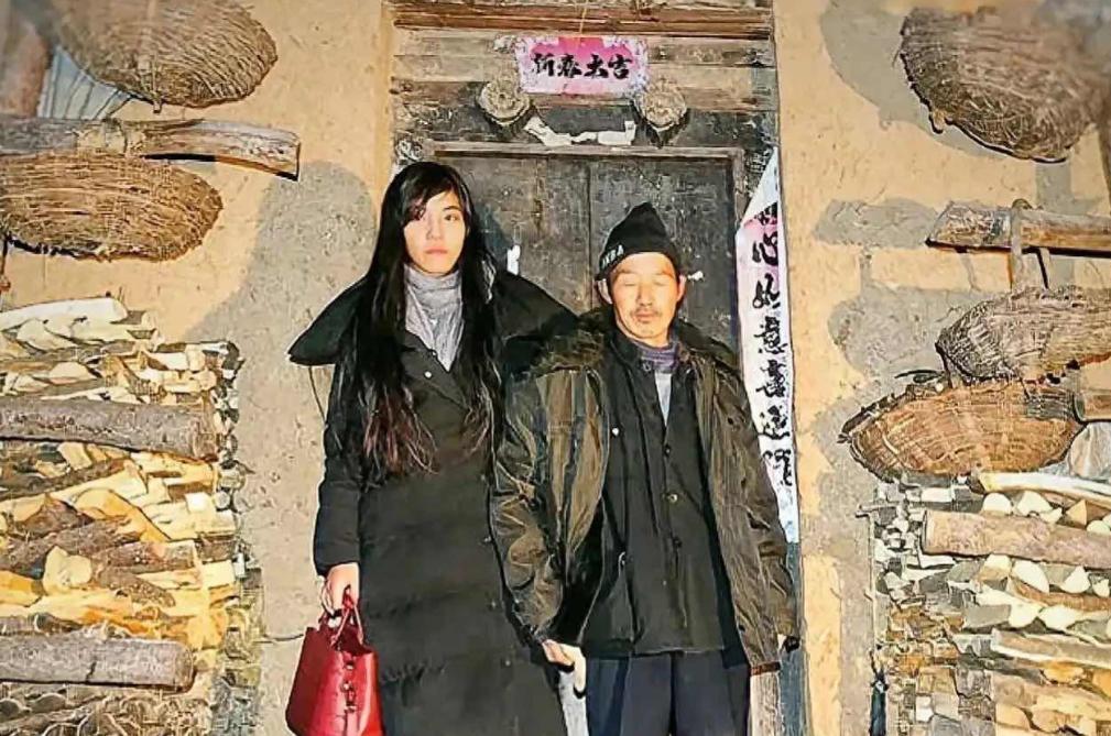 1998年，浙江一个5岁女孩被寄养到陕西一个农民家里，6年后，亲生父母强行把她领