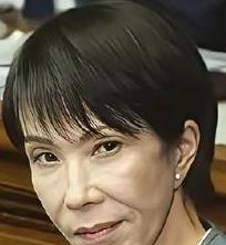 与德国总统、总理对二战认罪态度相比，高市早苗就是一个冷血动物
华沙的惊天一跪，让