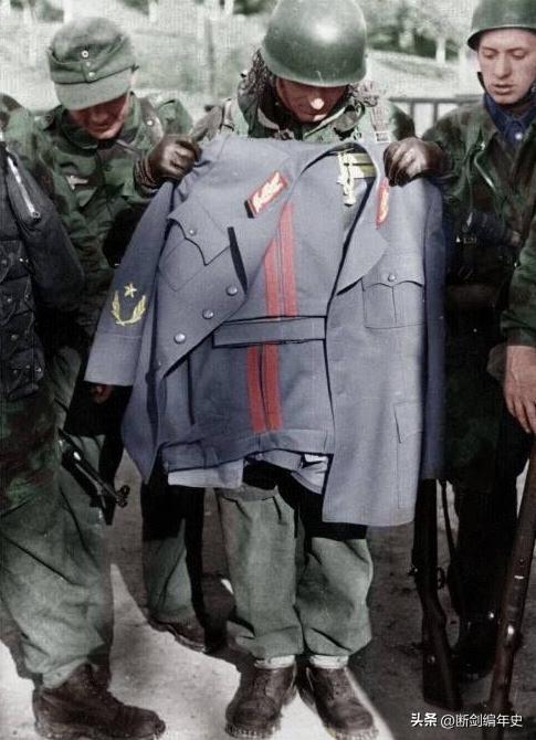 1944年5月25日，南斯拉夫德瓦尔（Drvar）。党卫军第500伞兵营的士兵正