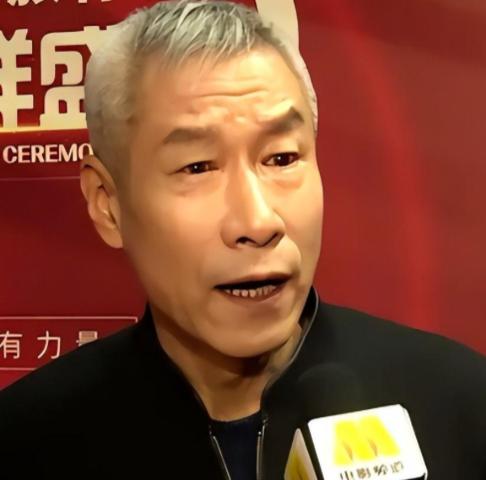 68岁国家一级演员刘佩琦，把哥哥留下的16岁侄子刘伟接到北京养了二十年，花掉约3