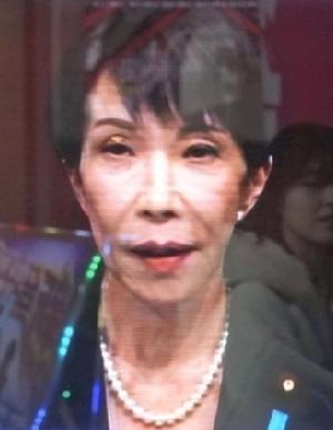 高市早苗提出提前大选，这背后“巩固地位”的意图很明显。在日本政坛，竞争相当激烈，