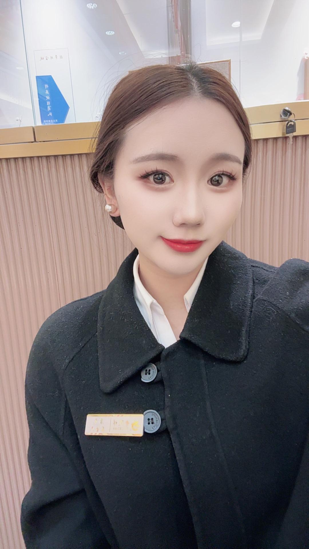 美丽的皮囊千篇一律，有趣的灵魂万中无一！可是美丽的皮囊谁不喜欢？