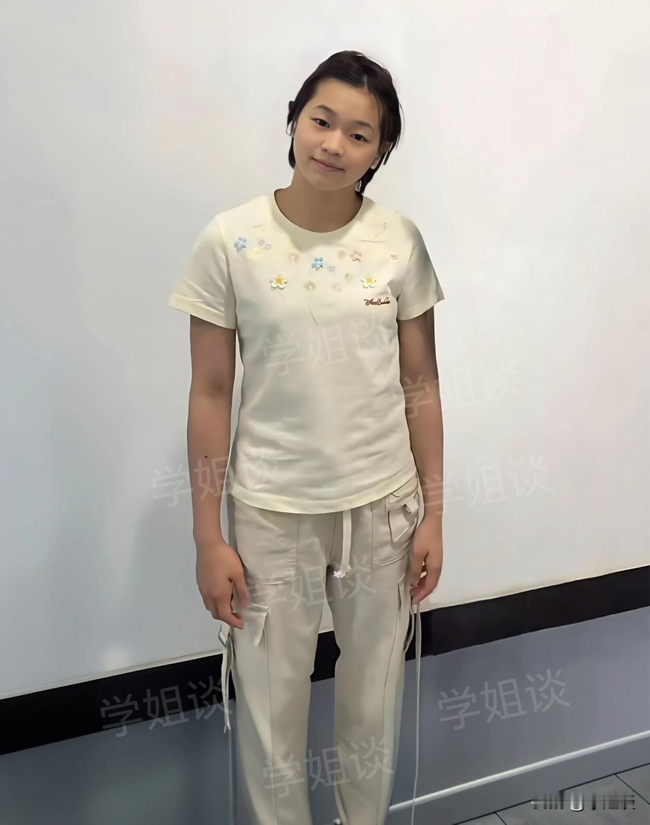 如果我儿子爱上了全红婵

我肯定不会让他娶全红婵

不是嫌弃她长得不漂亮，也不是