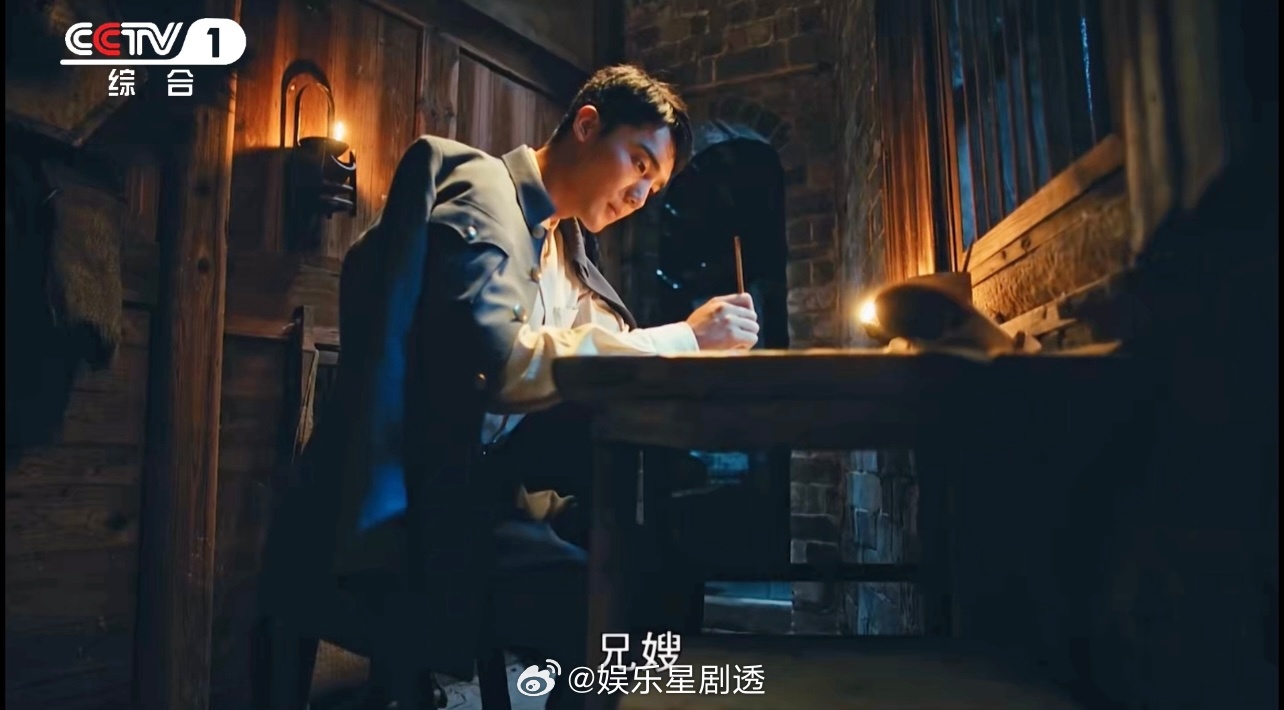 电视剧浴血荣光 曹煜辰在《浴血荣光》里的表现真挺让人惊喜的，把卢德铭的坚毅劲儿演
