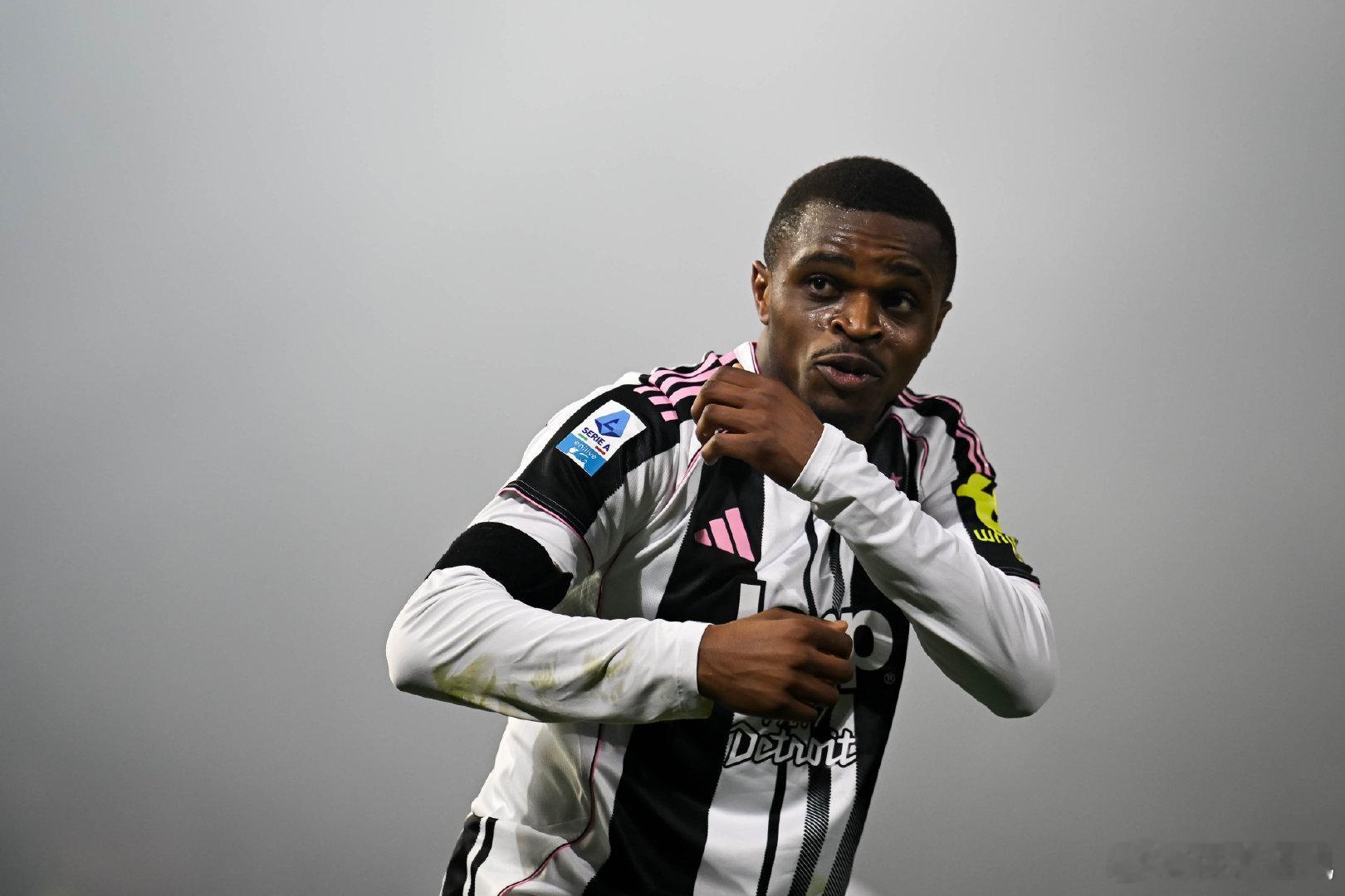 都续航这么久了，这球……应该算我的吧😎比萨0比2尤文图斯尤文图斯  cr：尤文