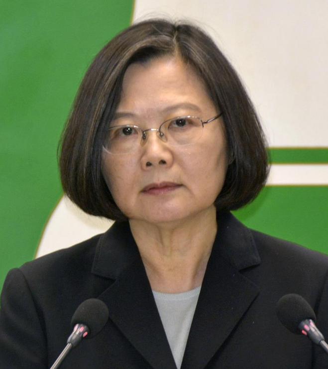蔡英文卷土重来？岛内一份最新民调称，61.6%的台民众赞成两岸进行政治谈判，为1
