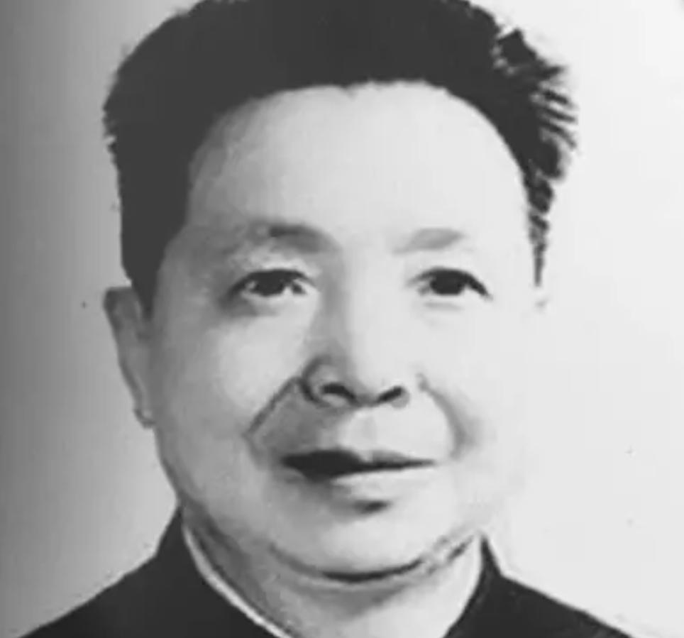 他被称为“五省书记”，曾主政浙江、山东、福建、青海、四川，担任过五个省的省委书记