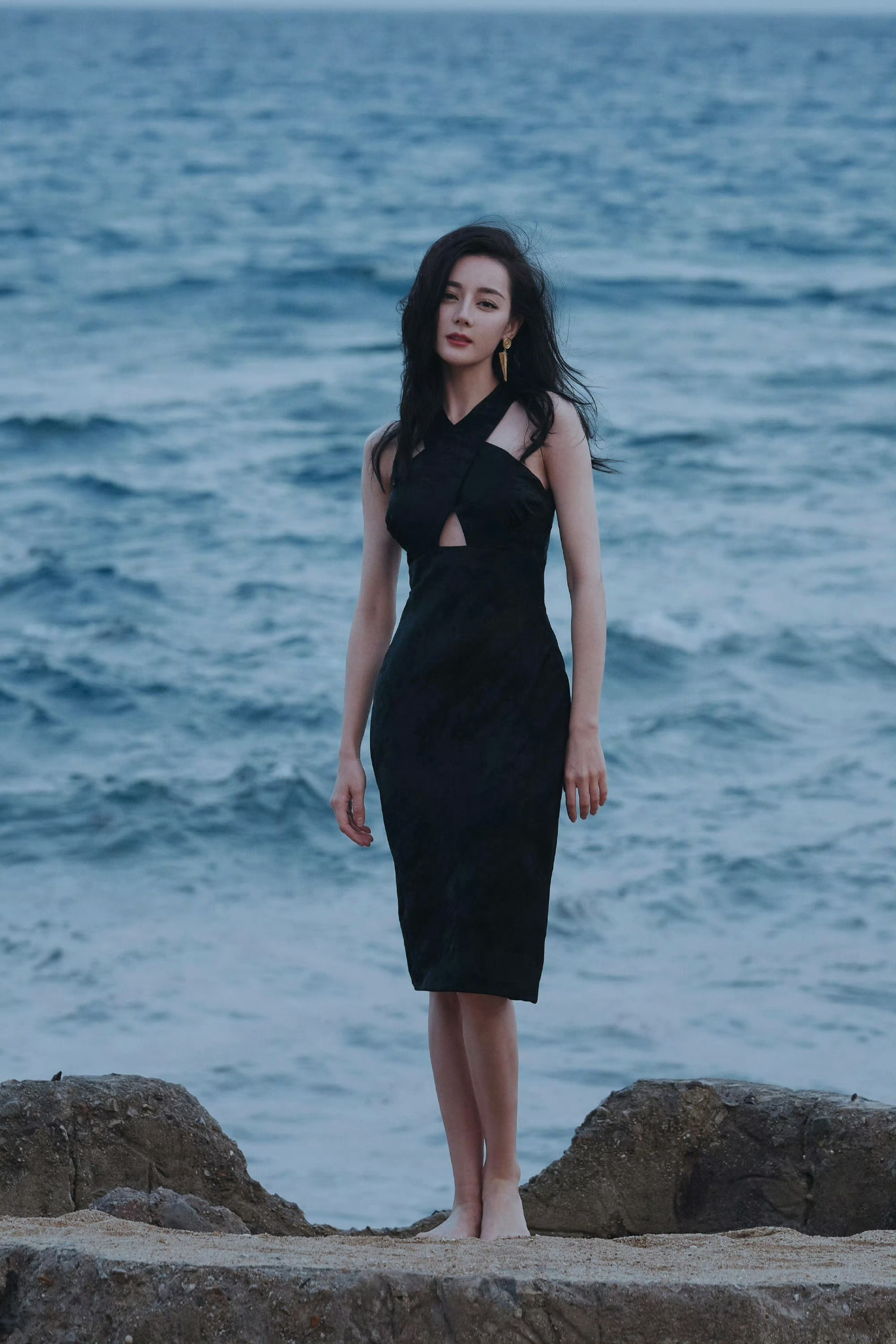 迪丽热巴海景大片迪丽热巴迪丽热巴