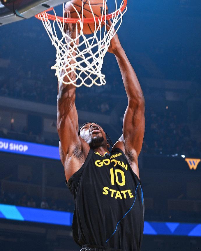 勇士四连胜波杰今天是波神 巴特勒伤退！勇士浇灭热火，斩获四连胜，库里贡献19+1