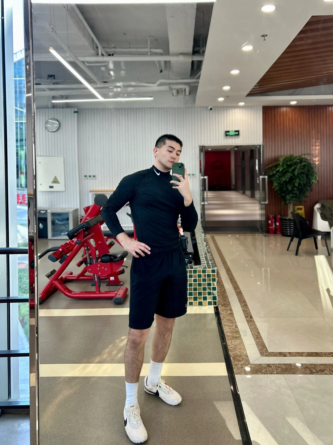 今天穿什么｜模范不了一点儿