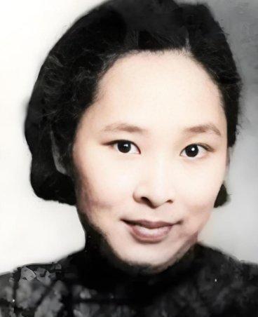 1941年，曾宪植来到了分别已久的丈夫——叶剑英的住处。然而，当推开门，却见一个