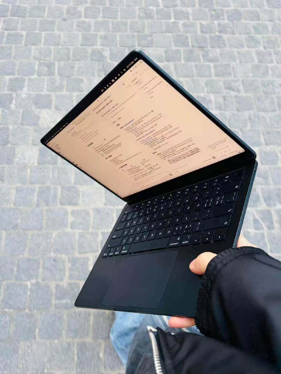 胡彦斌 vibecoding的都懂这个姿势斌哥跨界程序员既视感拉满，为粉丝开发 