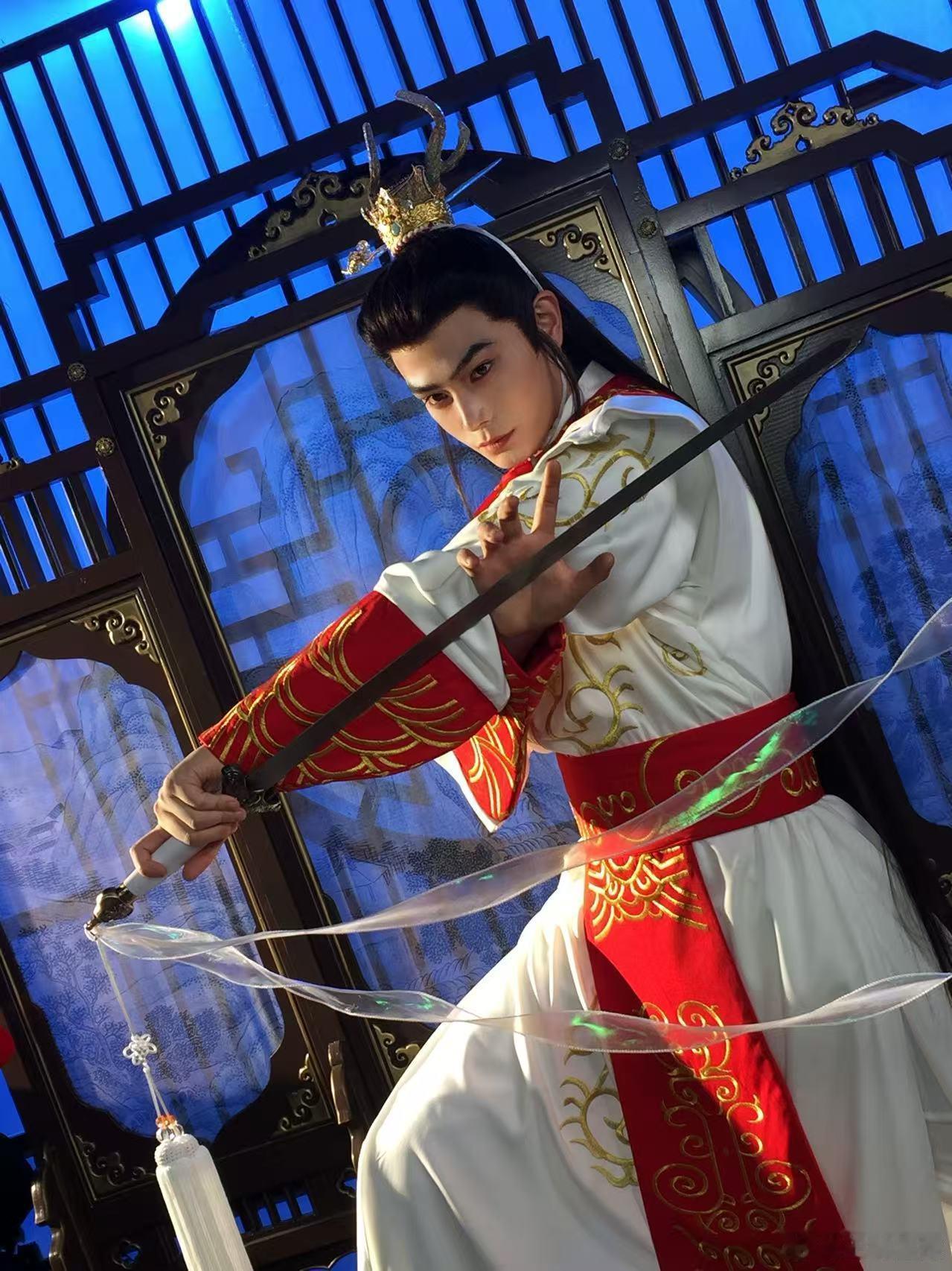 丁禹兮cos白龙马 cos白龙马真的越看越绝！既有老版西游记的味道，又有独属于他