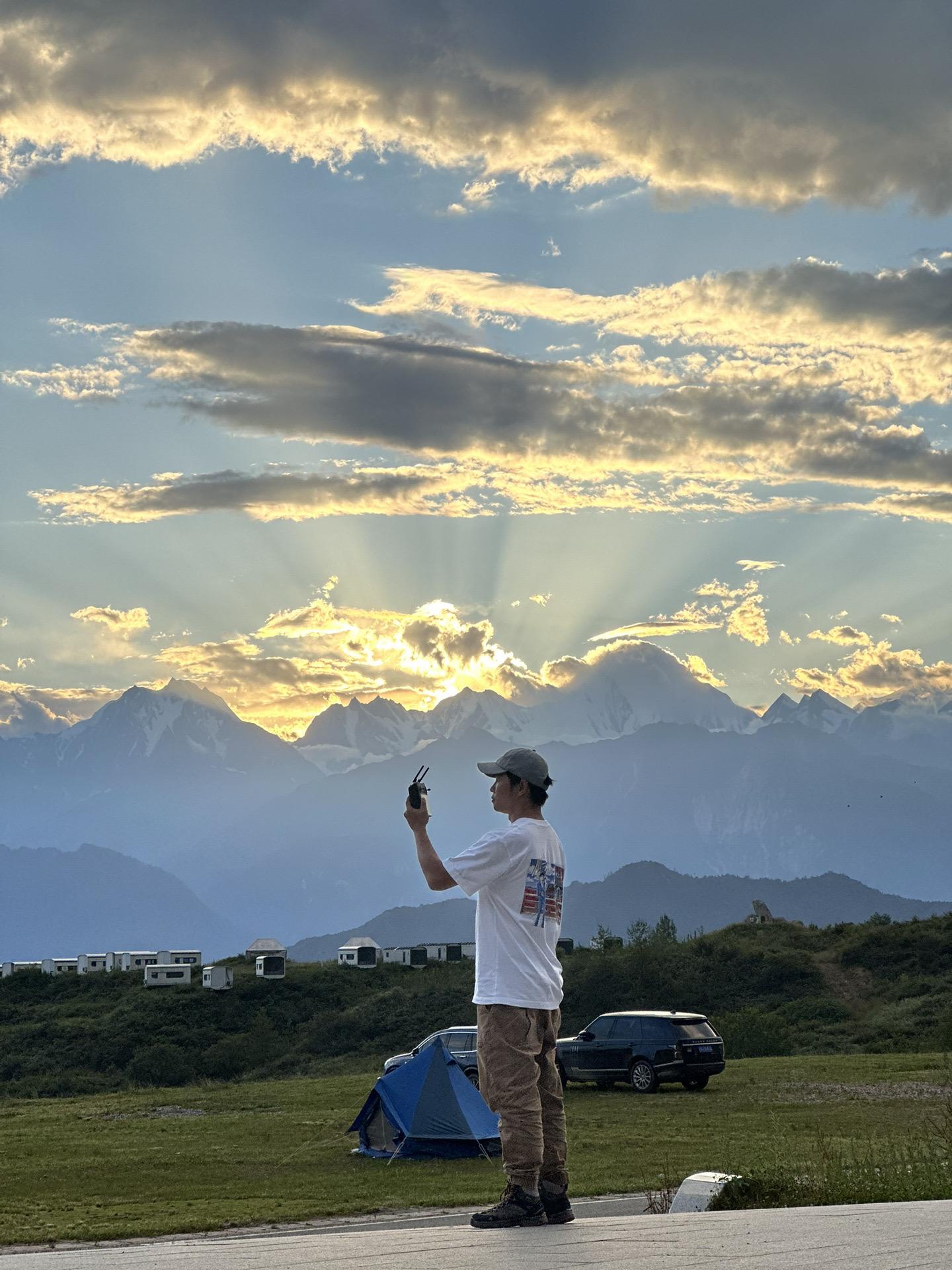 无美颜无滤镜，此时苹果赛尼康