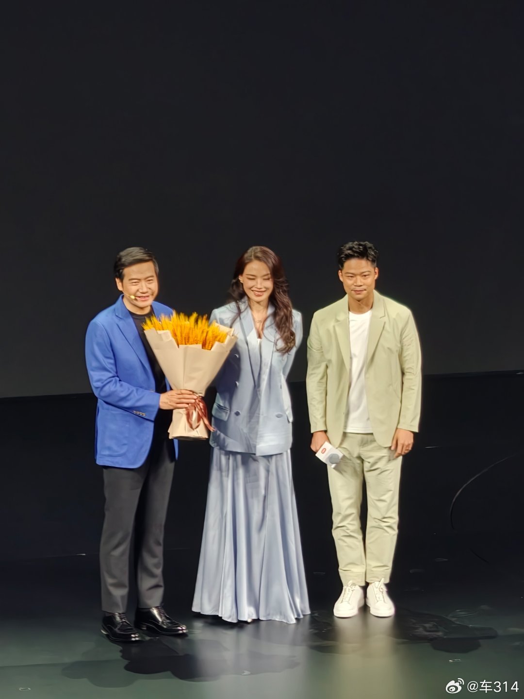 雷总说，借舒淇吉言，新一代SU7做大做强，再创辉煌小米su7新一代小米su7 北