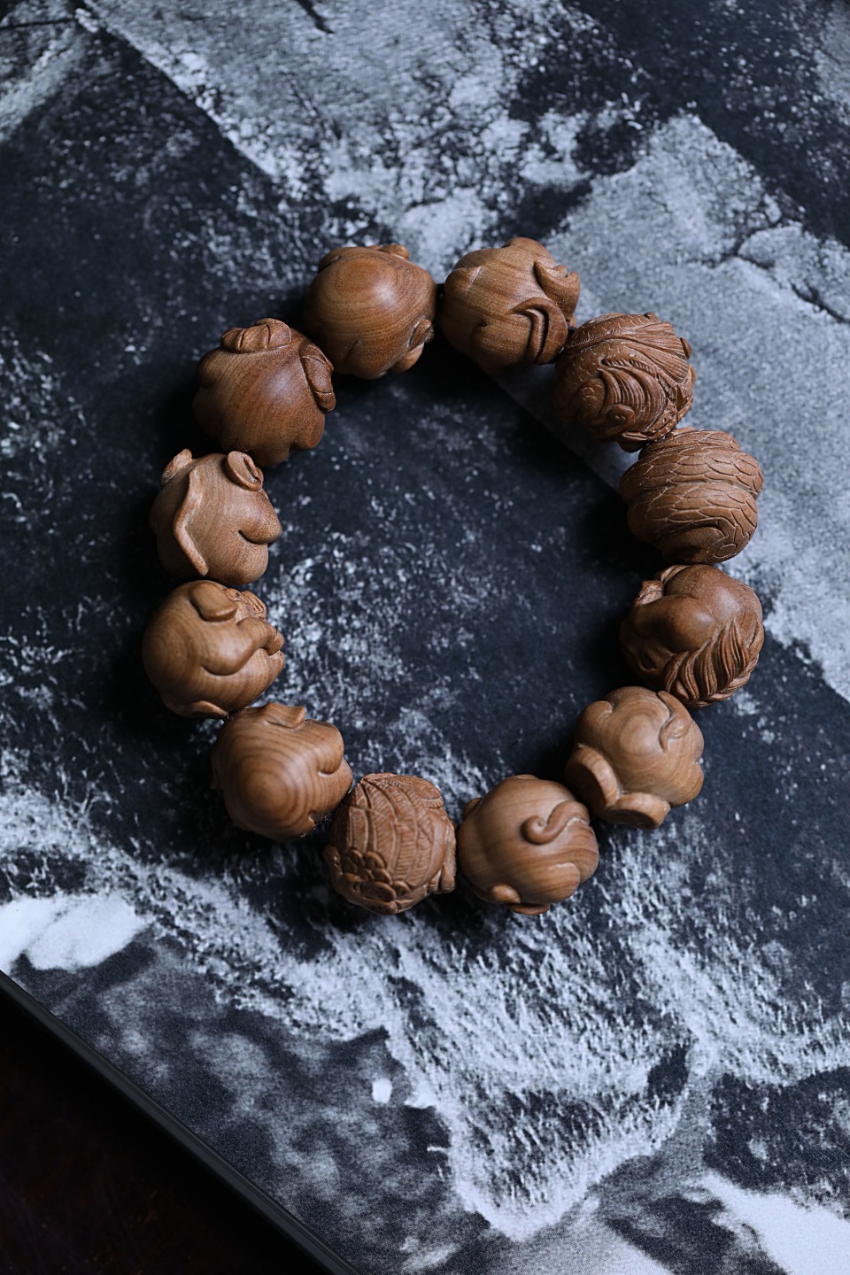 老山檀香20mm【十二生肖】老山檀香光滑、致密，香气醇正，红肉级高油密老料，肉质