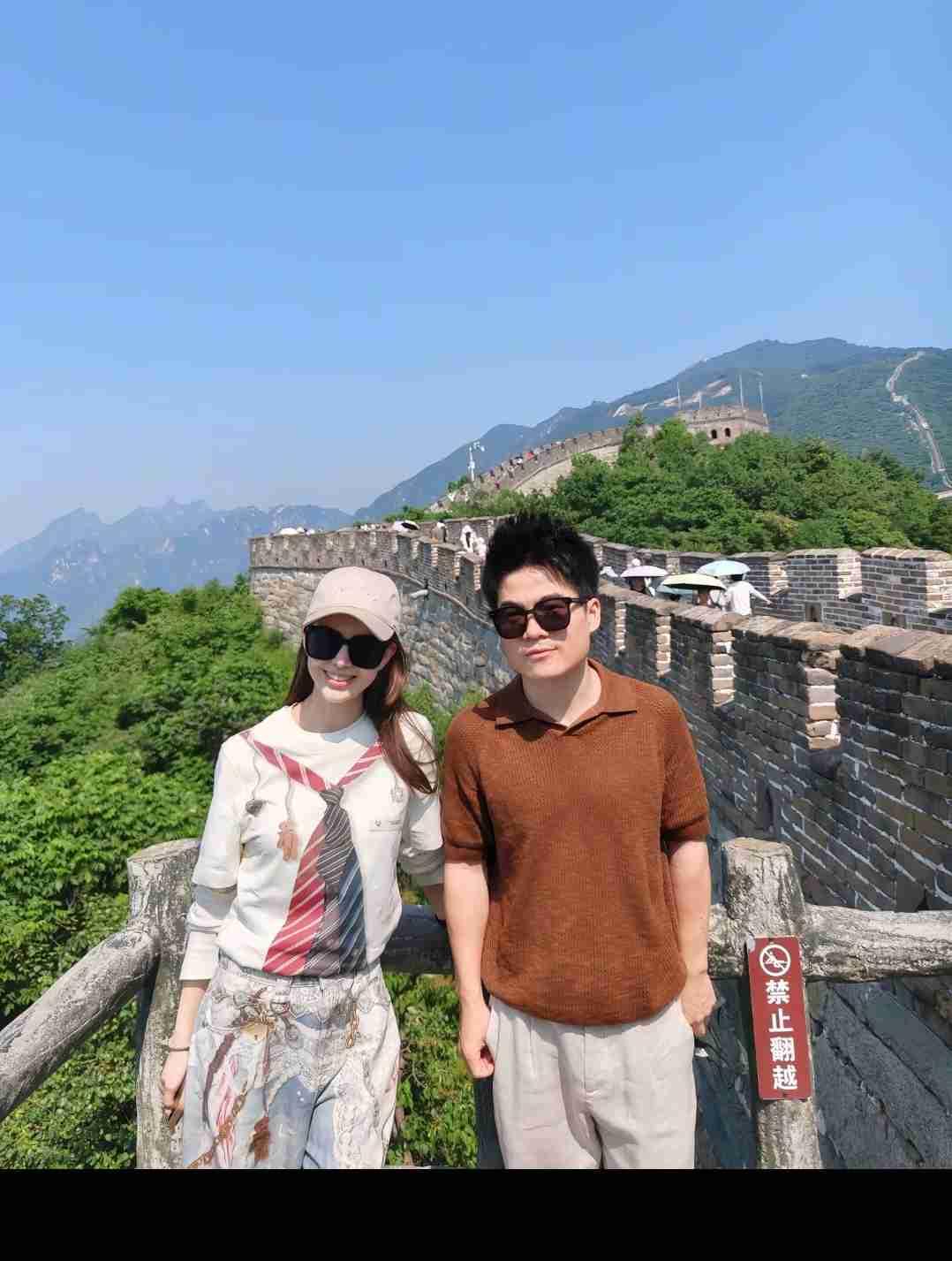 211的宝子们，宇辉身边这位是谁啊？

难得这么大方，宇辉啊，这次就不用粉丝们给