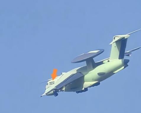 战略型预警机已经成型。

空警3000第二架次原型机开始试飞。

我们之前装备的