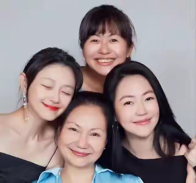 这下双方彻底杠上了，S妈刚曝出遗产归属，汪小菲出手撕下她的体面，大S反倒成了笑话