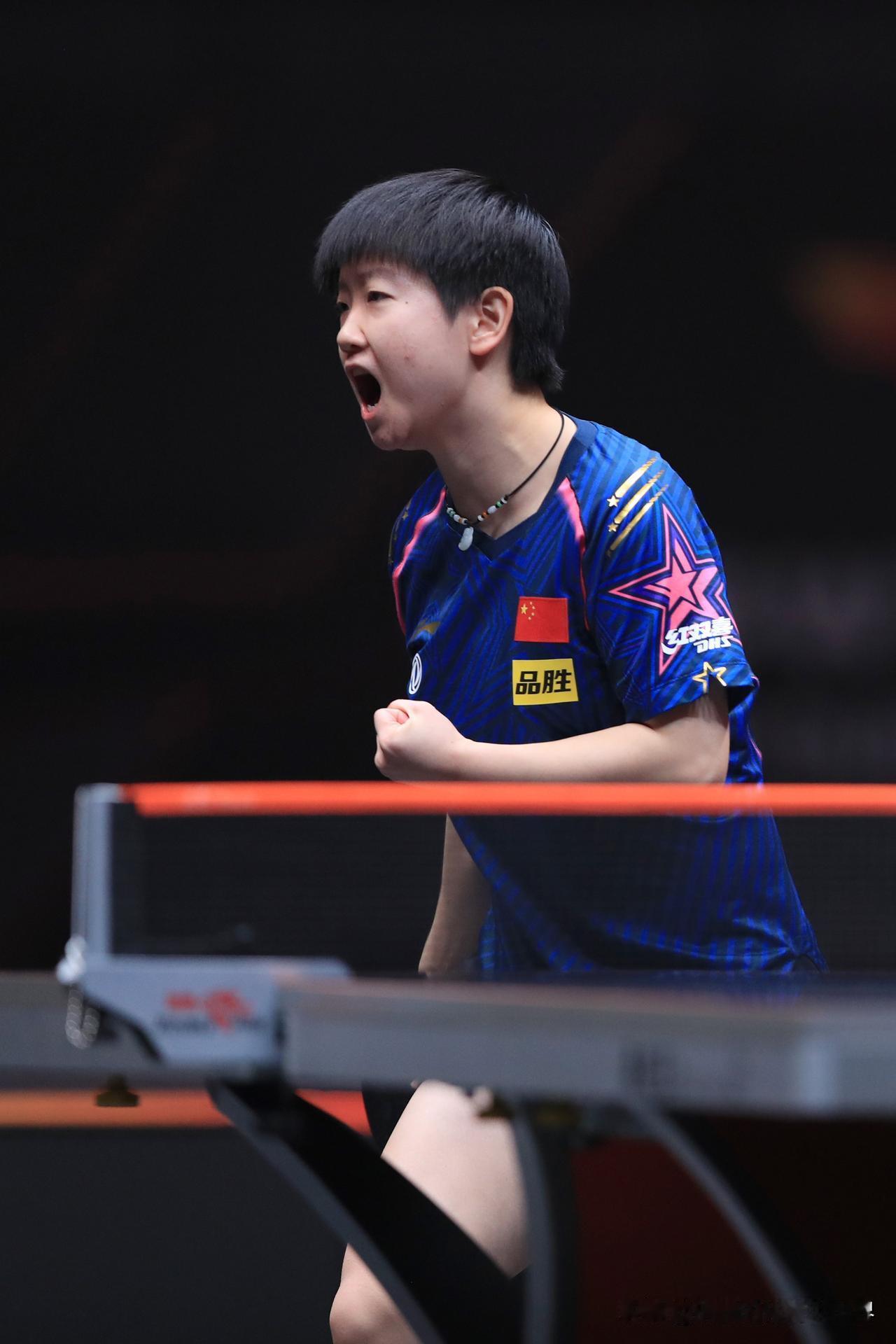 最完美的乒乓女王是什么样子的？
一、李晓霞力大势沉的正手进攻
二、张怡宁铜墙铁壁
