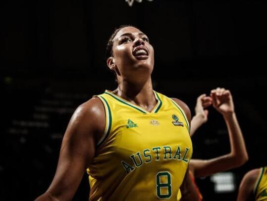 女篮季后赛既简单又残酷。
说简单拼的是团队和韧性，说残酷靠的是外援水平的高低。