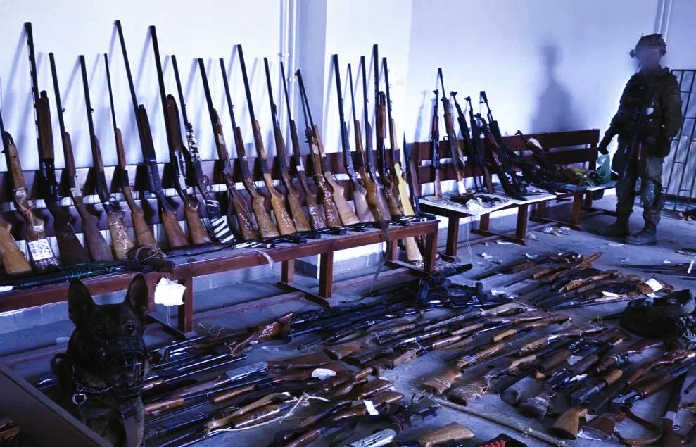 以色列这回可闹笑话了。他们自己吹牛说，在黎巴嫩南部的宾特杰拜勒，从一所叫马尔瓦欣