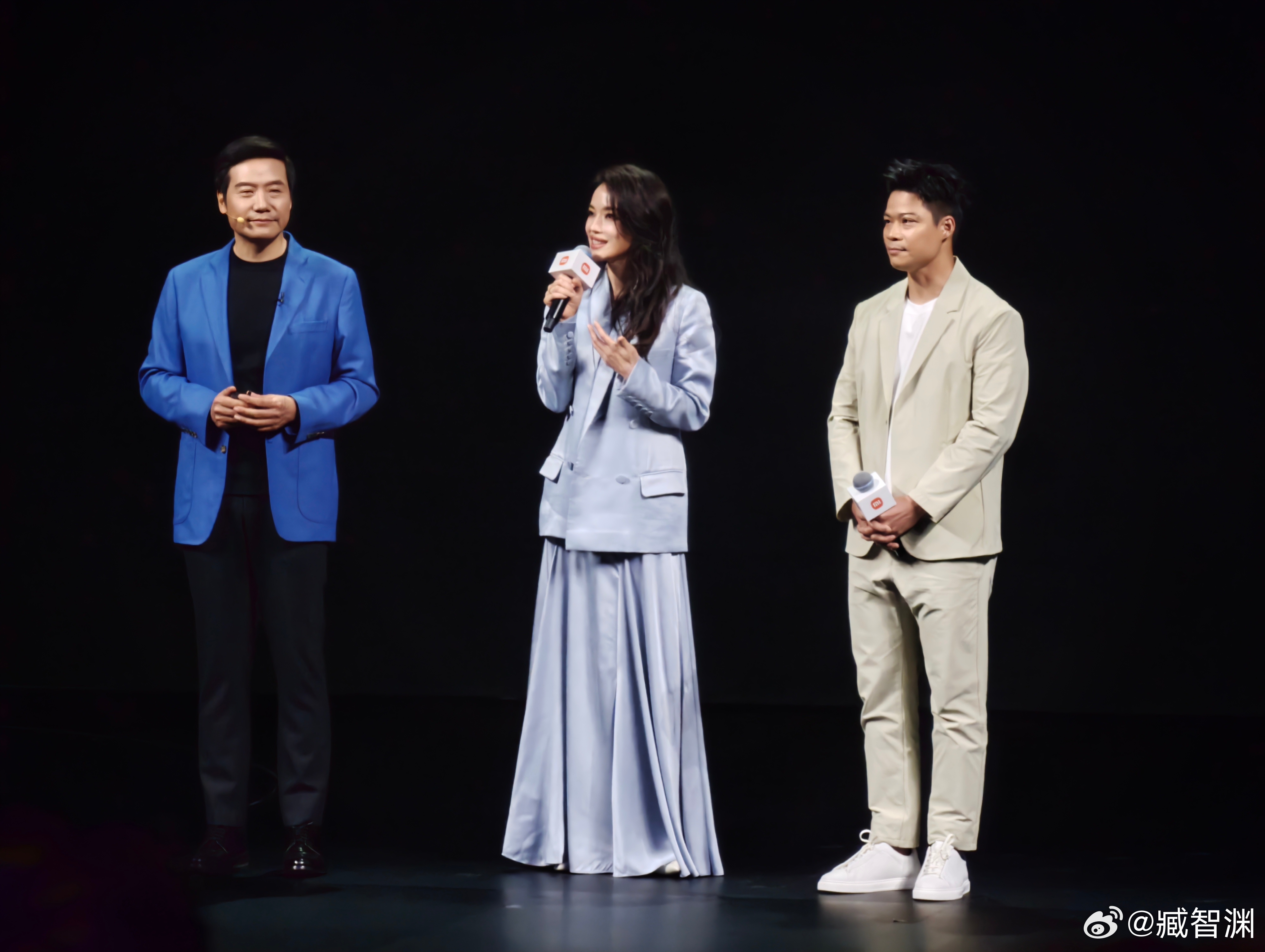 好美！舒淇代言SU7