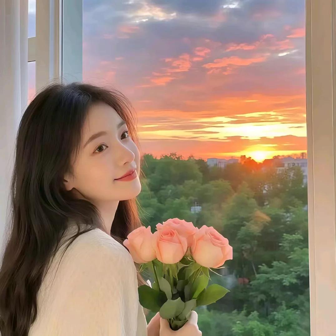 夕阳下的温柔玫瑰，心动的瞬间温柔热烈的玫瑰 海边玫瑰夕阳 风景玫瑰 日落玫瑰 逆