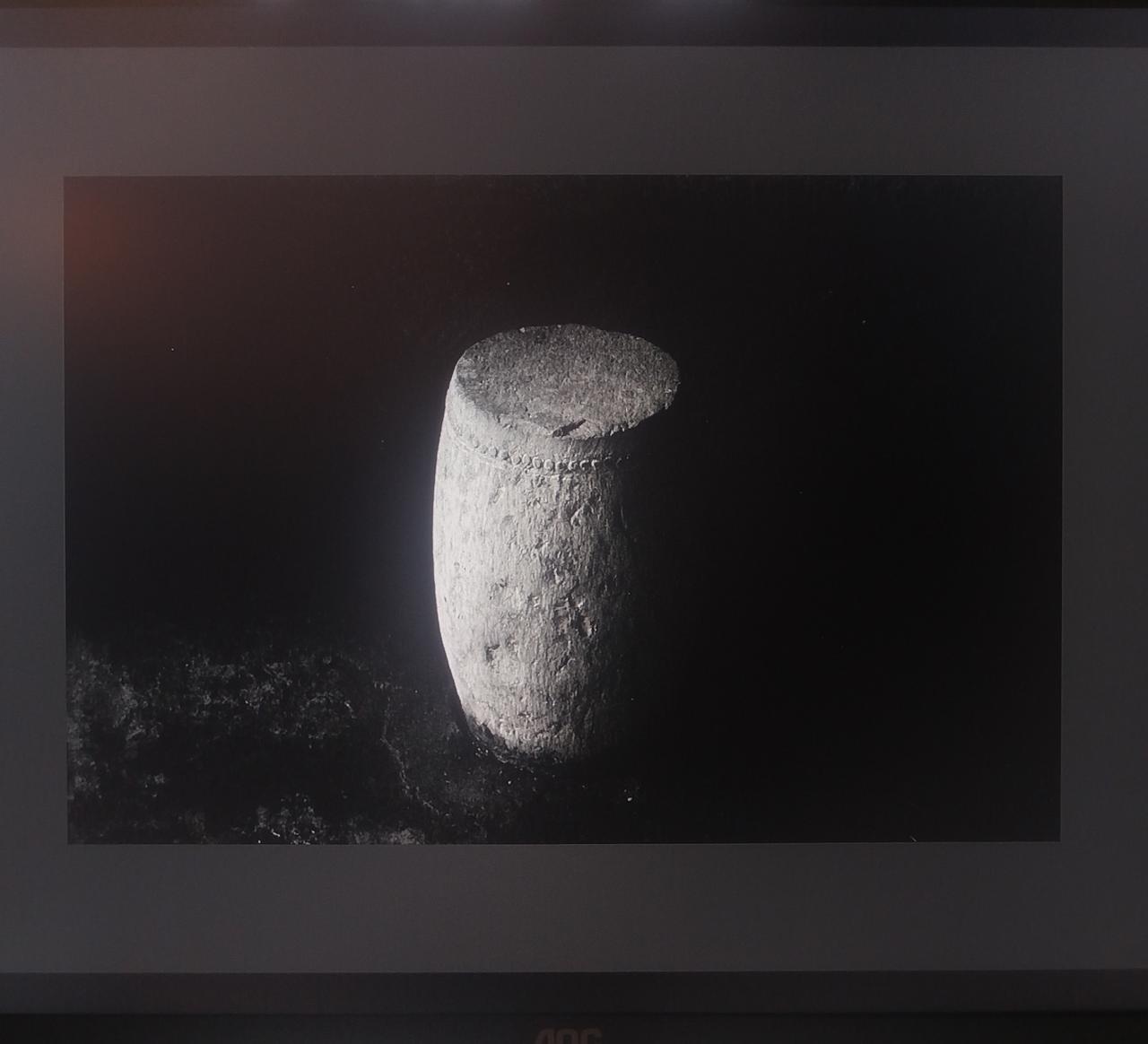 目击道存/心照神交，时间静默的石鼓凳。

内心足够深了，哪怕你拍个非常普通的物体