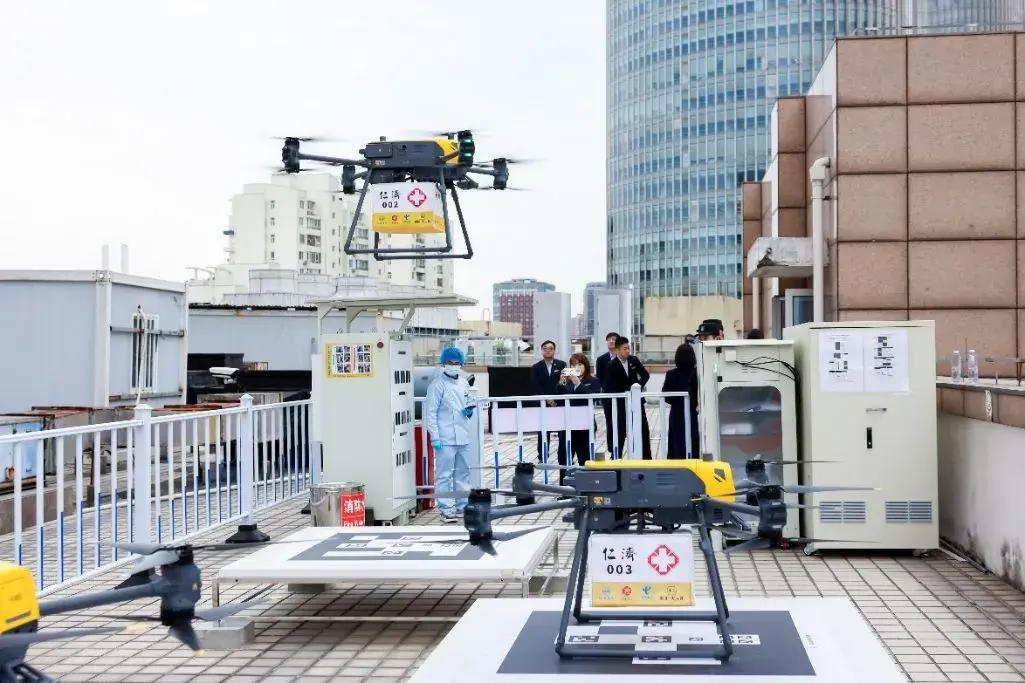 當(dāng) i 人博士入職大廠，讓硬核科技連接煙火人間