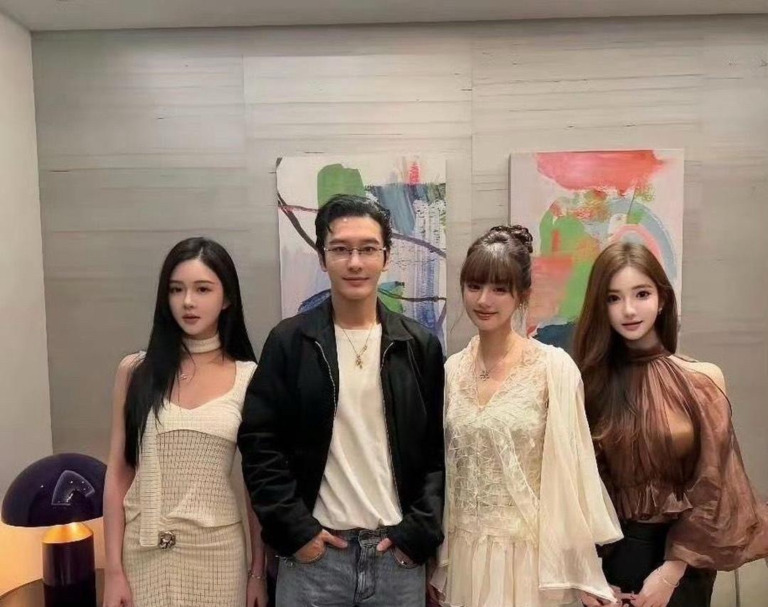 黄晓明的的审美还真是统一啊，一直喜欢一个类型的女生。 