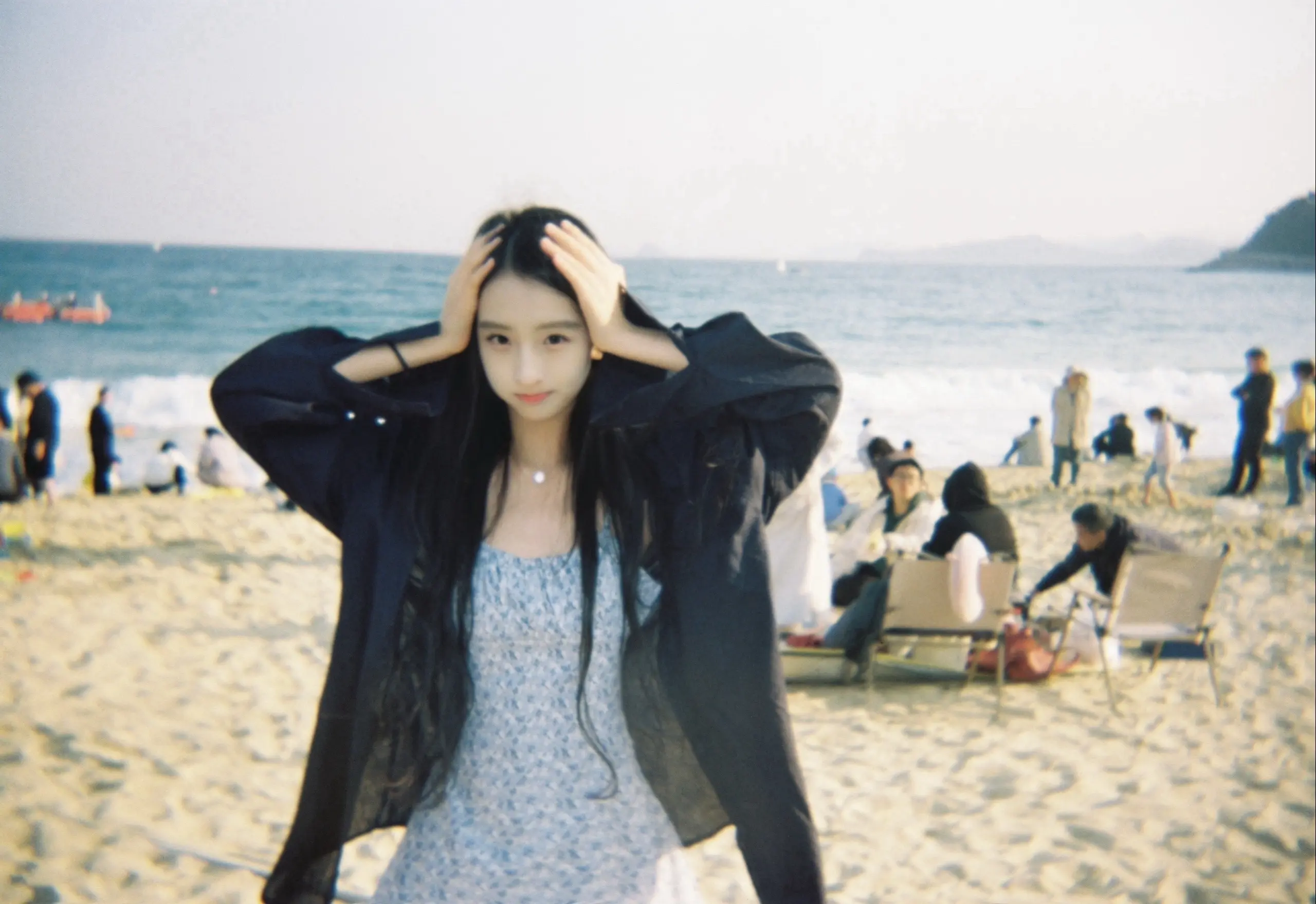 倘若我一直像电影里那样等你。