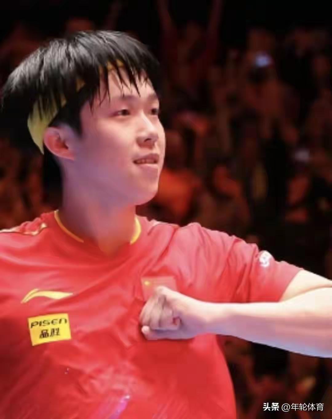 王楚钦战胜勒布伦后的赛后采访，让人真正看到一位顶尖运动员
成熟与气度。
他言语朴