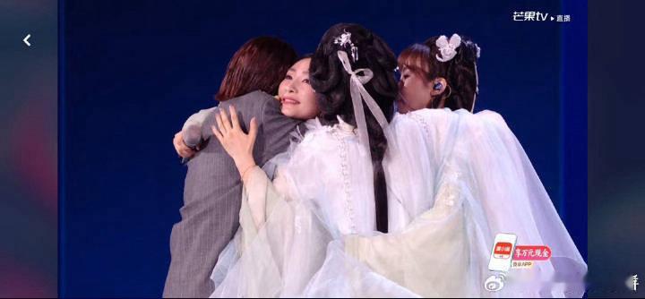 徐梦洁说昕然姐你满分 “让人想追着跑的姐姐”——徐梦洁这句话说出了多少人的心声。