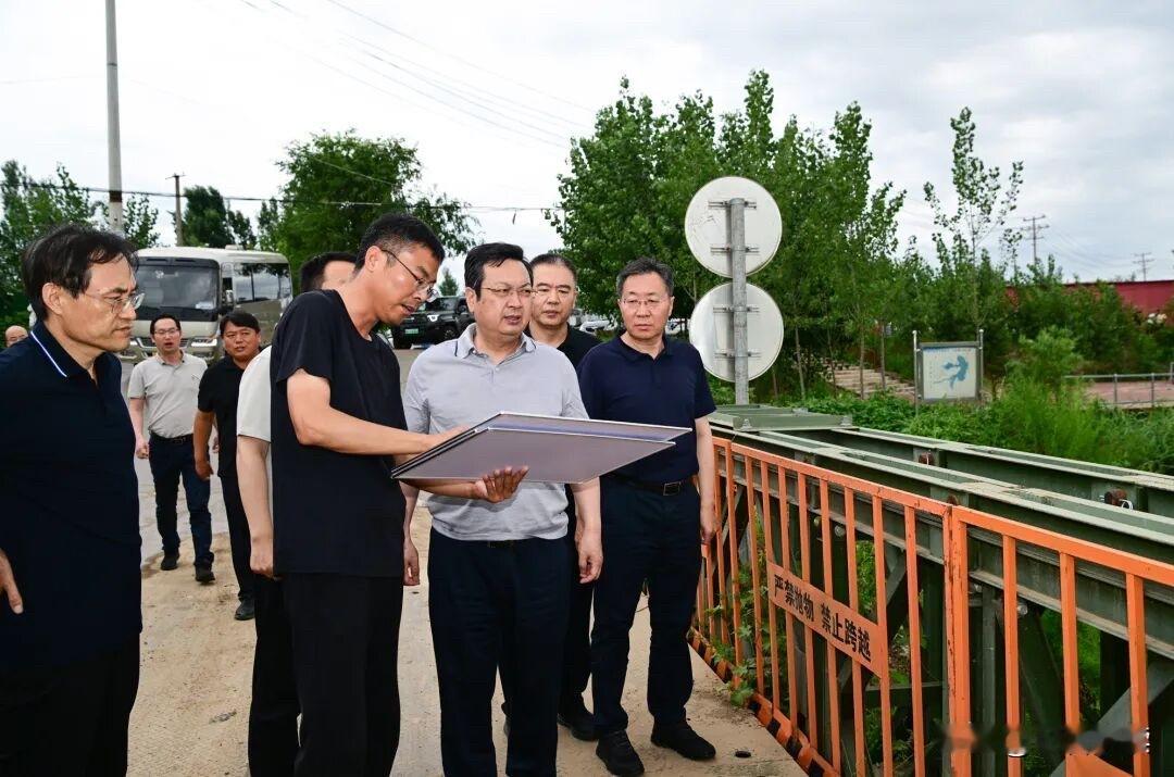 7月12日，河北省委常委，雄安新区党工委书记、管委会主任张国华先后来到潴龙河三号