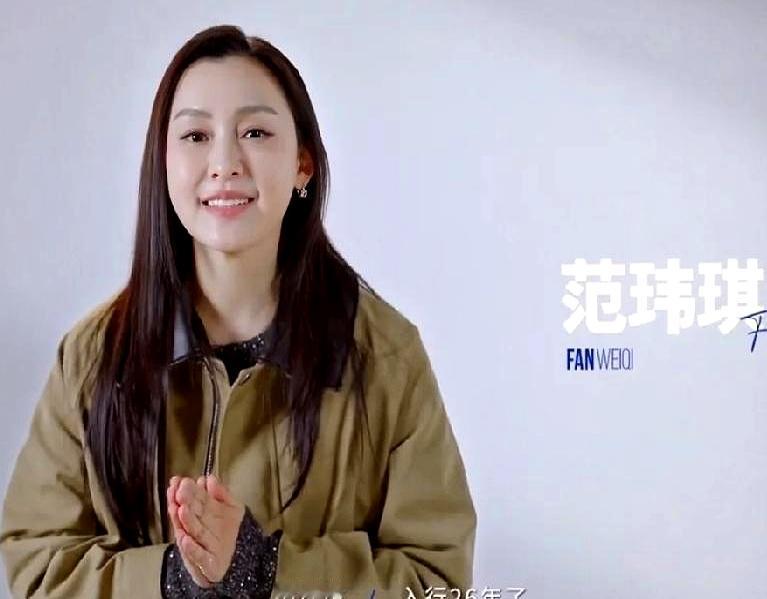 范玮琪这次上浪姐，全程直播曝光真状态，没人能掩盖她的紧张和不安。
 

节目现场