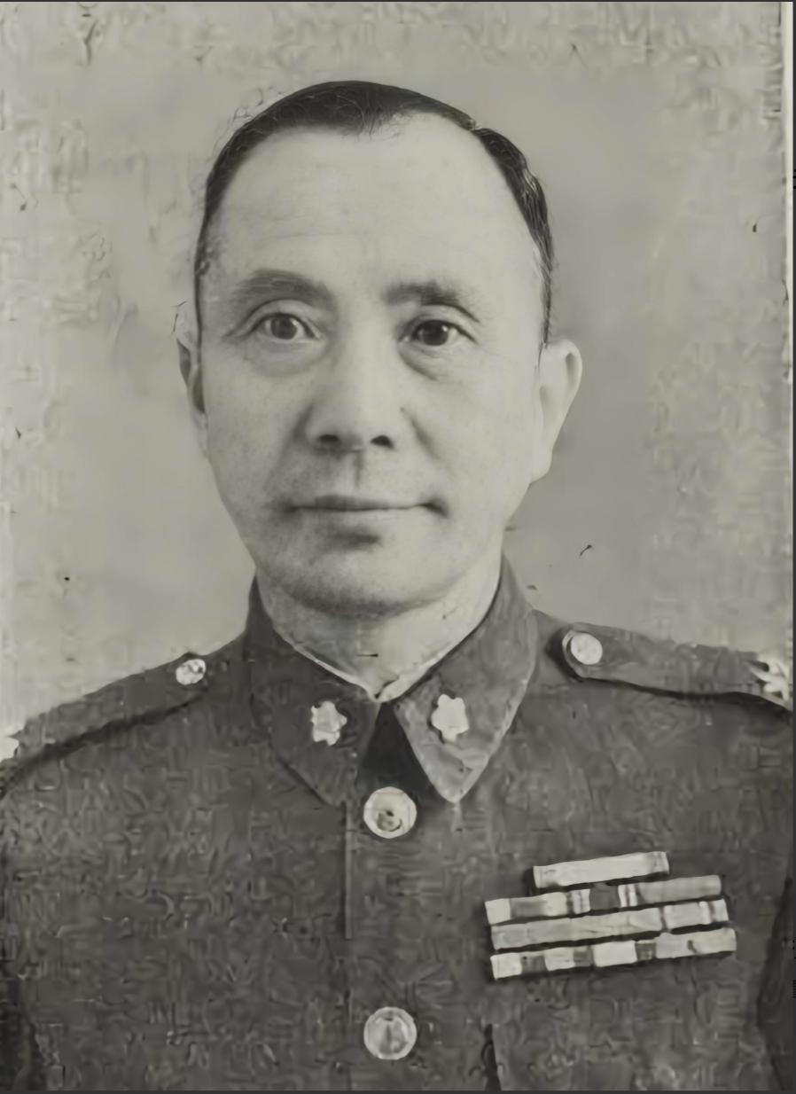 1943年，蒋介石心腹被俘，陈毅得知后，竟下令：“假装不认识，把人放了！”为何如